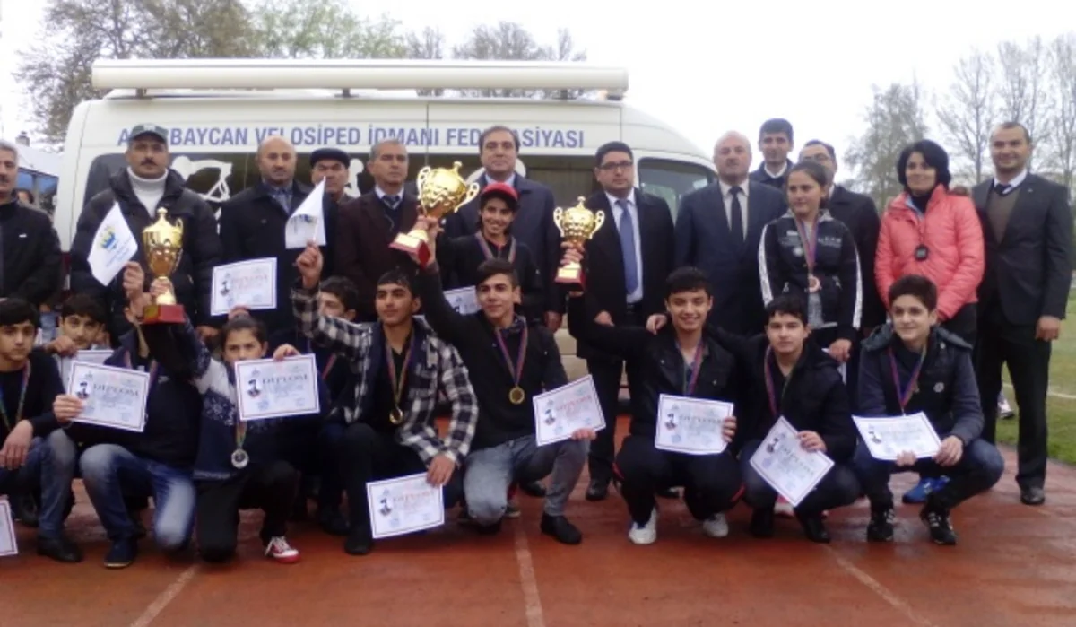 Gənclər arasında velosiped çempionatı keçirilib