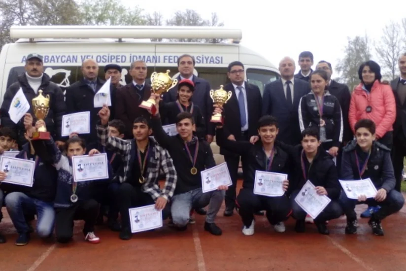Gənclər arasında velosiped çempionatı keçirilib