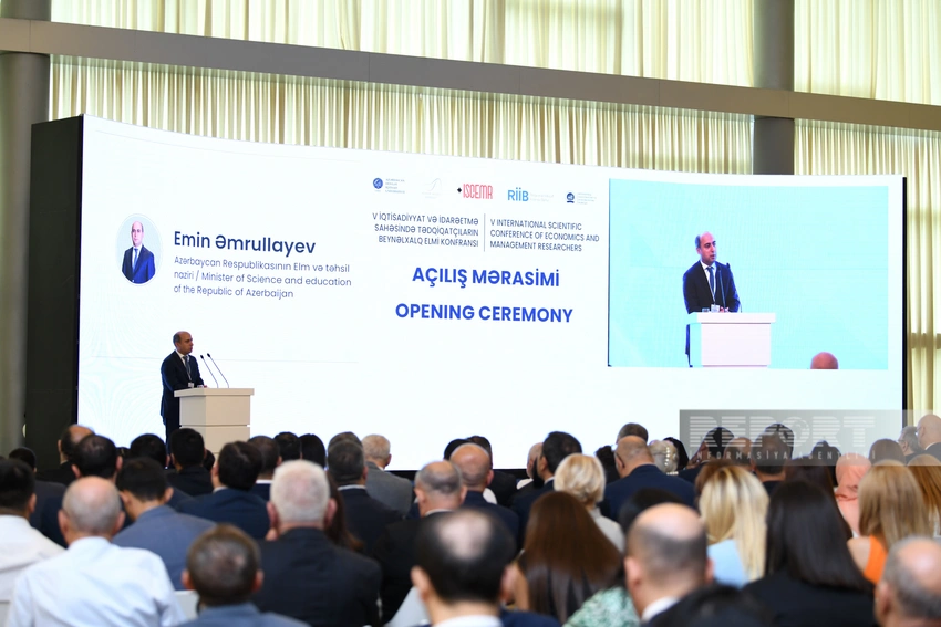 Emin Əmrullayev alimləri hər şeylə məşğul olmamağa, konkret sahələrdə tədqiqat aparmağa çağırıb