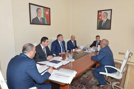 Vergilər naziri Saatlıda vətəndaşları qəbul edib