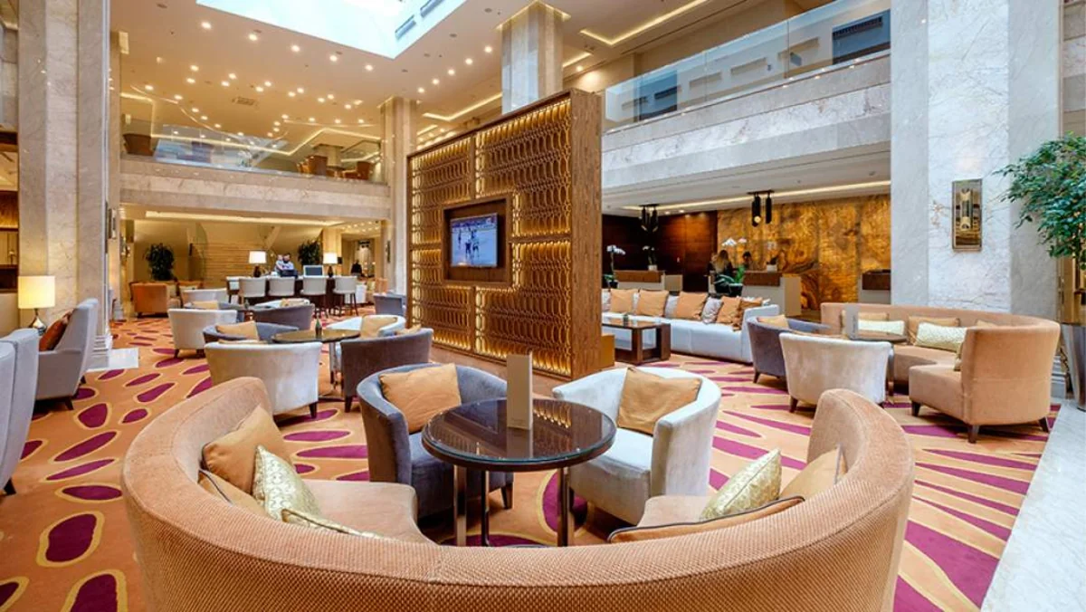 Marriott и Hilton рассматривают возможность полного ухода из России