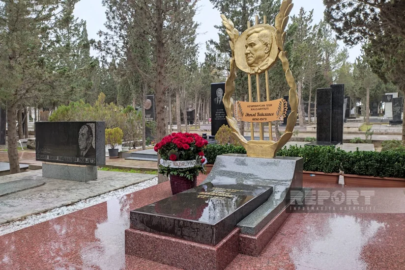 Xalq artisti Əhməd Bakıxanovun məzarı ziyarət olunub