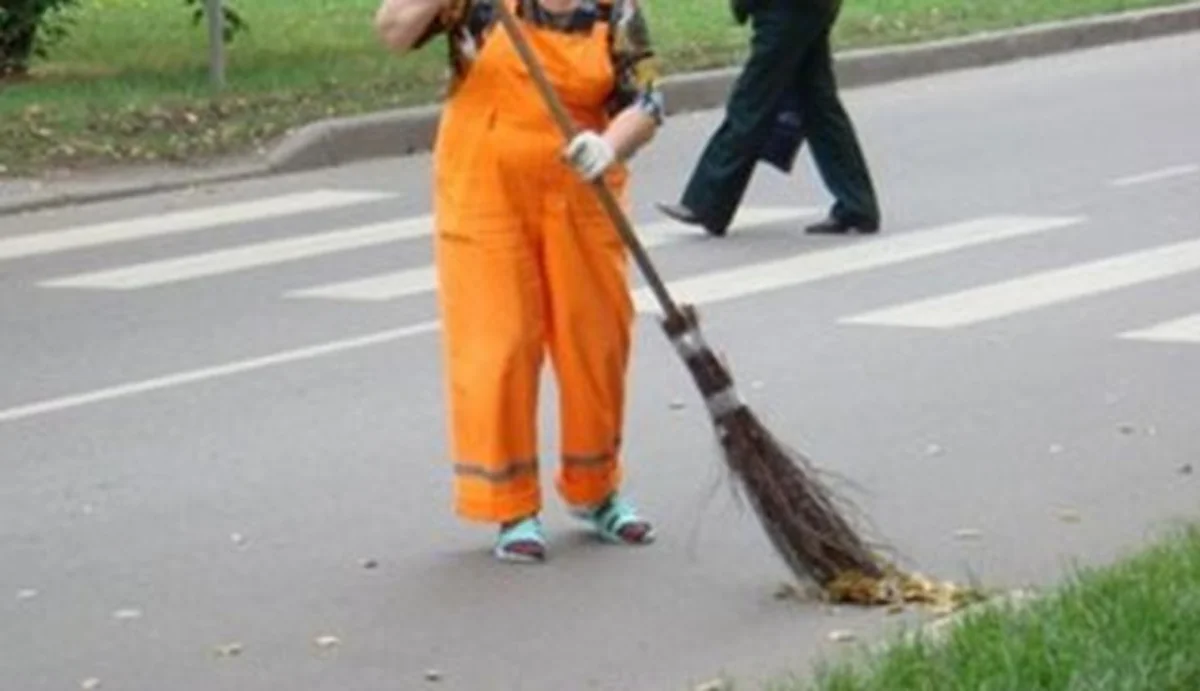 Masallıda süpürgəçini avtomobil vuraraq öldürüb