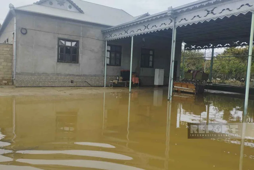 Hacıqabulda həyətyanı sahələrin 65 faizi sel sularından təmizlənib - VİDEO