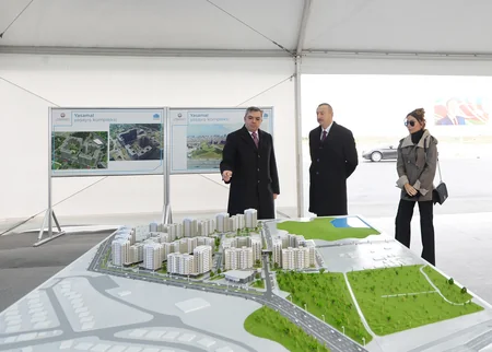 Prezident İlham Əliyev MİDA-nın Hövsan yaşayış kompleksində ilk binanın təməlqoyma mərasimində iştirak edib - YENİLƏNİB