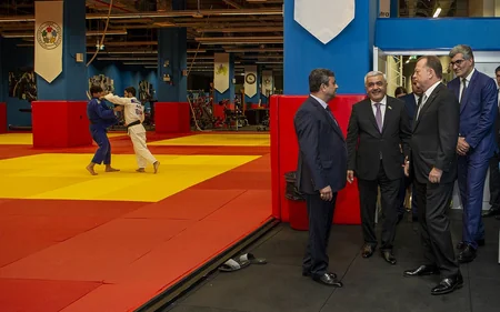 IJF prezidenti Bakı Olimpiya Stadionunda Azərbaycan milli komandalarının təlim-məşq bazasını ziyarət edib