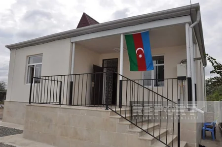 Biləsuvarda şəhid ailələrinə və qazilərə fərdi evlər təqdim olunub