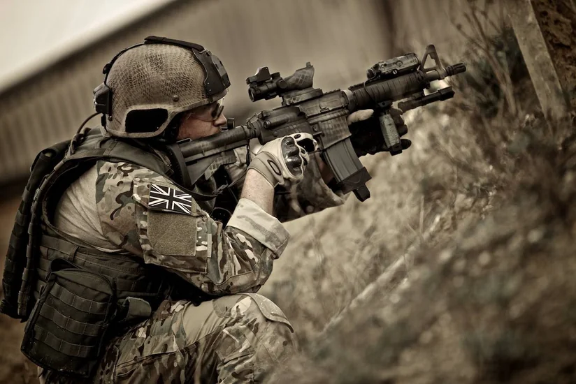 Britaniya gəmilərini qorumaq üçün Fars körfəzinə xüsusi təyinatlılar göndərəcək