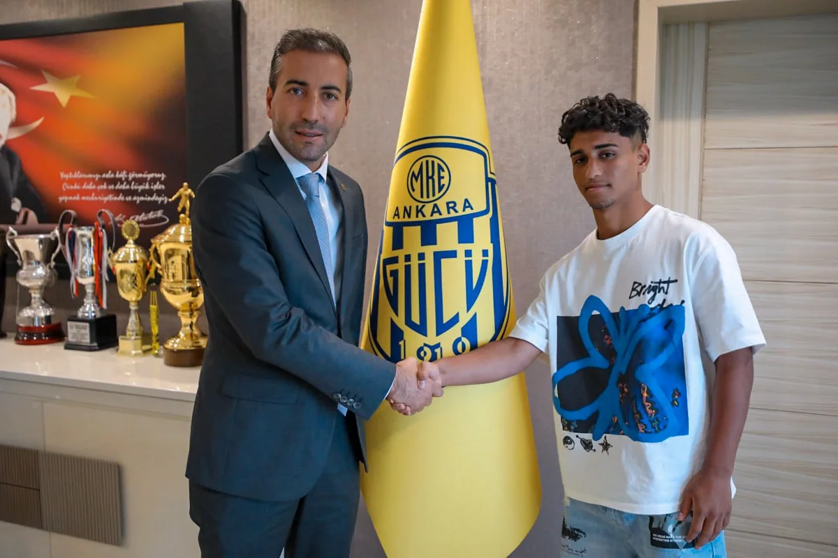 “Ankaragücü” azərbaycanlı futbolçu ilə peşəkar müqavilə imzalayıb