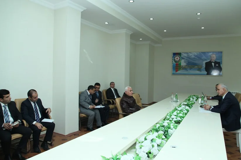 ​İqtisadiyyat və sənaye naziri Masallıda vətəndaşları qəbul edib