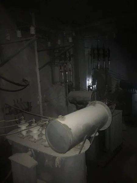 “Azərişıq” “Kral” şadlıq evinin elektrik enerjisindən qanunsuz istifadə etdiyini aşkarlayıb