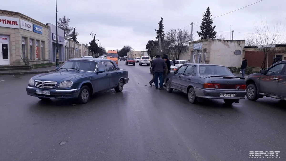 В Кюрдемире произошло ДТП