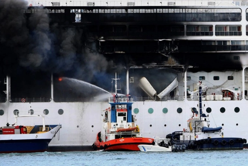 В Бангладеш при пожаре на пароме погибли 39 человек