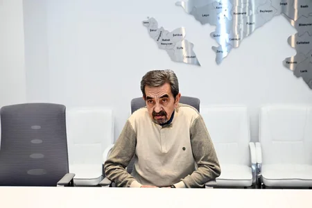 Mədəniyyət naziri Bakıda vətəndaş qəbulu keçirib