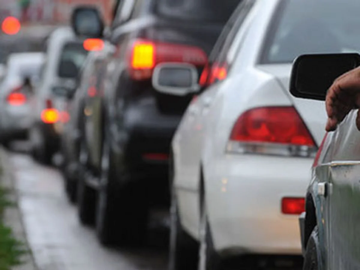 Bakı yollarında nisbi sıxlıq müşahidə olunur