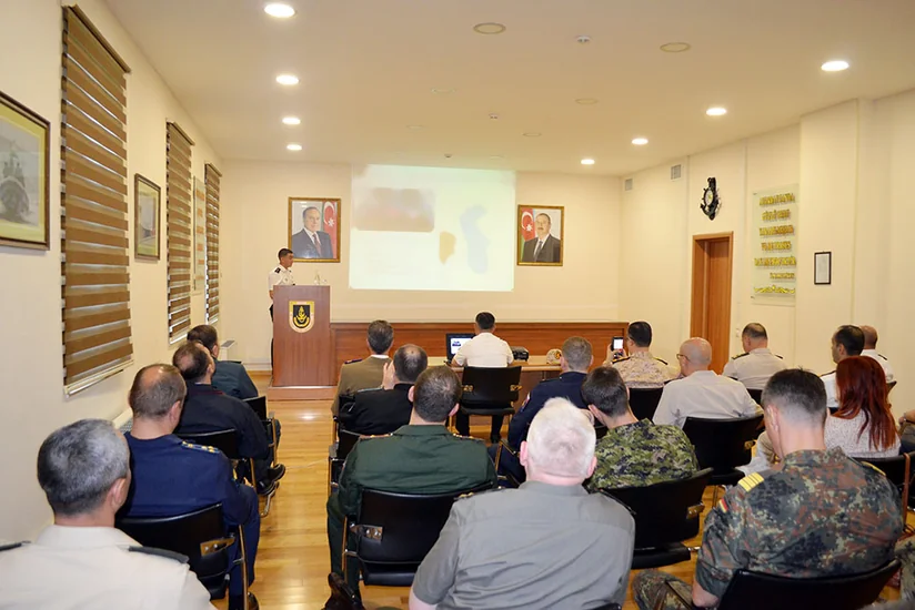 Hərbi attaşelər Hərbi Dəniz Qüvvələrində olublar