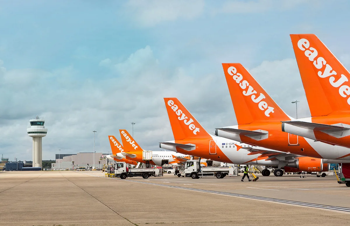 EasyJet to cut free hand luggage allowance