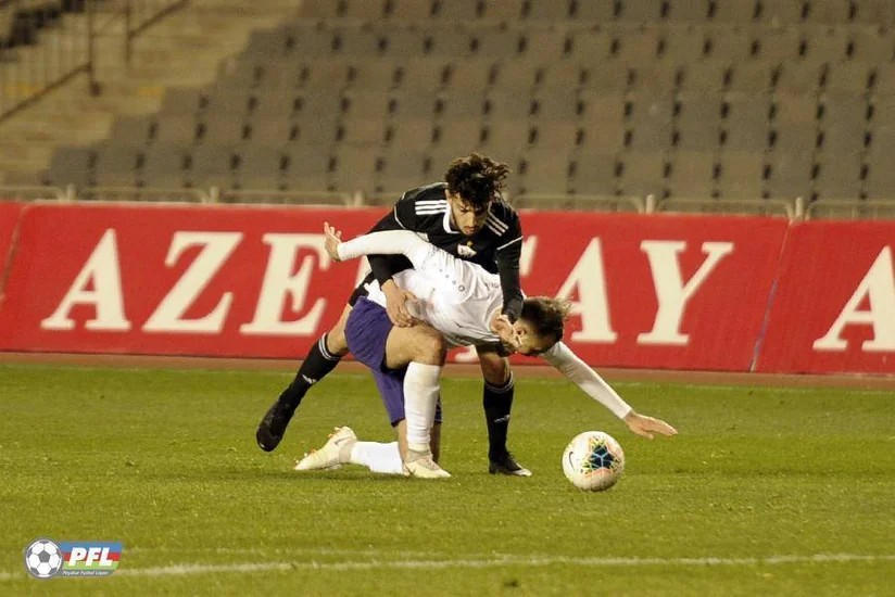 Qarabağın futbolçusu: “Meydana məcburiyyətdən girdim”