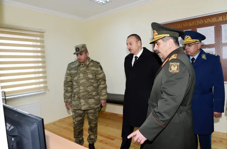 Президент Ильхам Алиев ознакомился с условиями, созданными в военном городке Н-ской воинской части ВВС минобороны