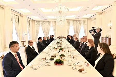 Prezident İlham Əliyevin Albaniyanın Baş naziri ilə təkbətək görüşü olub