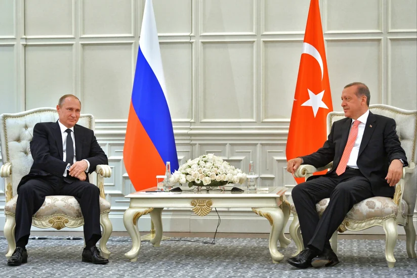 Putin Ərdoğana Mixail Qusmanın onun haqqında çəkdiyi filmi təqdim edib