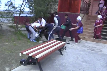 ​Съемочную группу программы Ревизорро избили в Салехарде - ФОТО - ВИДЕО