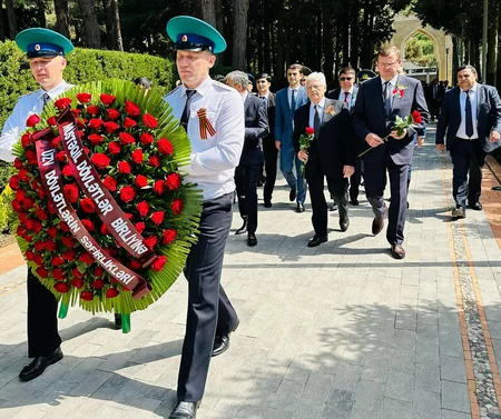 Ambassadors of CIS countries honor memory of great leader Heydar Aliyev