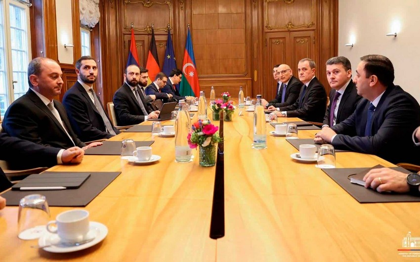 Ekspert: Azərbaycan və Ermənistan arasında Berlin görüşü davamlı sülhə doğru ümidverici addımdır