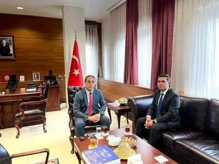 Müdafiə nazirinin müavini Türkiyənin Naxçıvandakı Baş konsulluğunda olub, başsağlığı verib