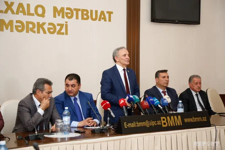 Состоялась конференция на тему Политика Гейдара Алиева: медийное обеспечение в строительстве правового государства