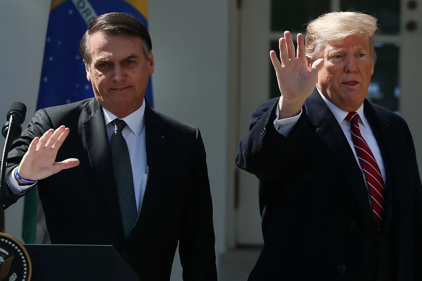 Трамп обсудил с Болсонару разработку вакцины против коронавируса