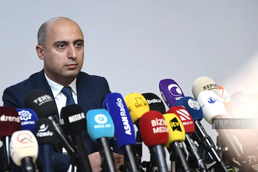 Emin Əmrullayev: Bəzən müəllim günahı olmadan bullinqə məruz qalır