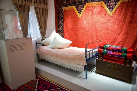 В Бишкеке после реставрации открылся Дом-музей поэта Алыкула Осмонова