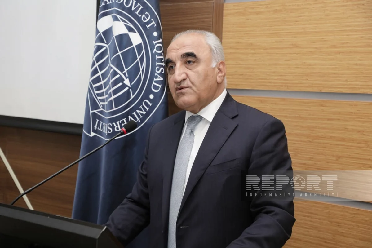 Rektor: Əcnəbi tələbələrlə bağlı qürrələnə biləcəyimiz bir inkişaf yoxdur