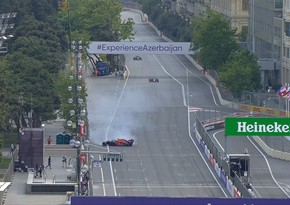 Formula 1: Ferstappen lider olduğu yarışda uğursuz oldu