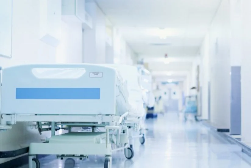 Binəqədidə avtomobil 56 yaşlı qadını vuraraq ağır xəsarət yetirib