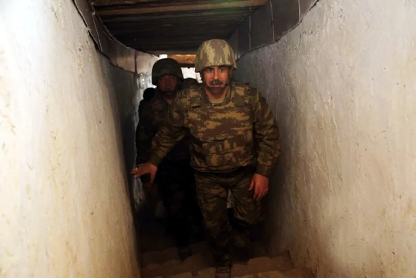 Azərbaycan ​müdafiə naziri cəbhə xəttində olub