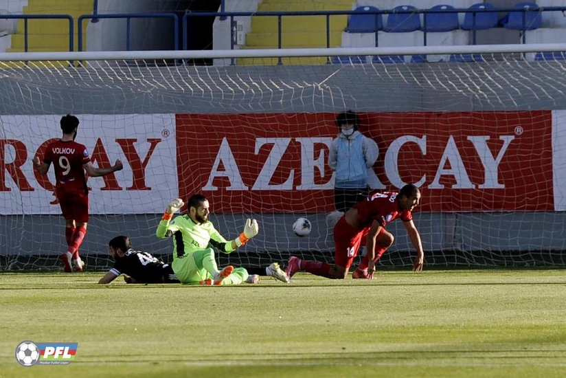 Qarabağın qapıçısı klubun tarixinə düşdü