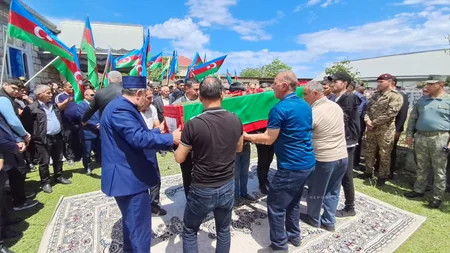 Ağcabədidə Birinci Qarabağ müharibəsinin şəhidi Miriş Rüstəmov dəfn edilib - VİDEO - YENİLƏNİB