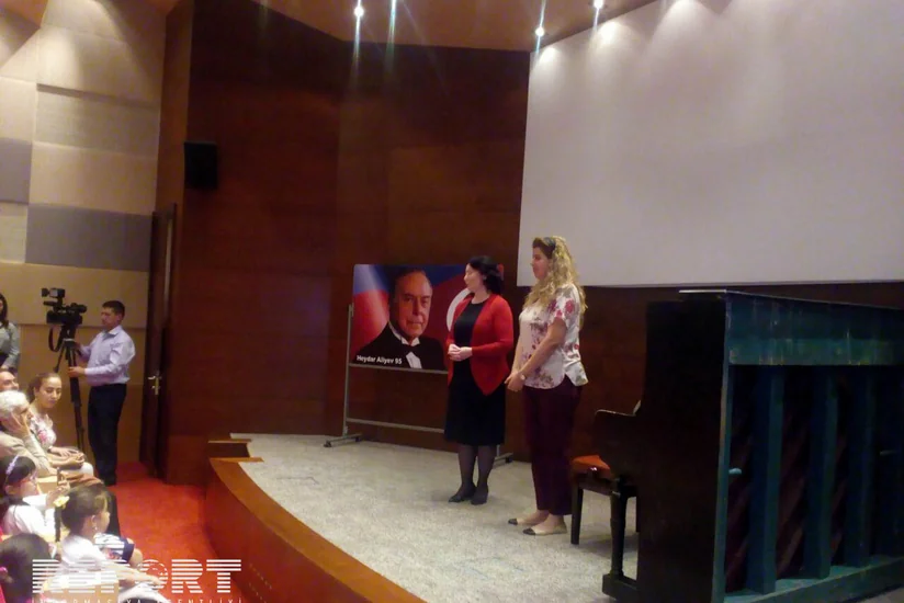 Студенты и преподаватели Бакинской музыкальной академии выступили в Тбилиси с концертом