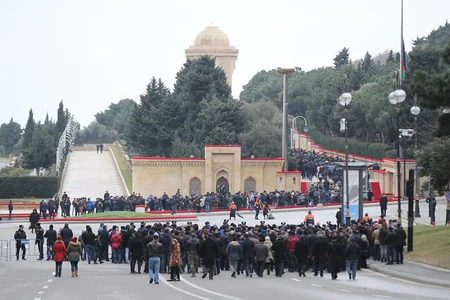 “Neftçi İdman Klubu” və Azərbaycan Cüdo Federasiyası Şəhidlər Xiyabanını ziyarət edib - FOTO