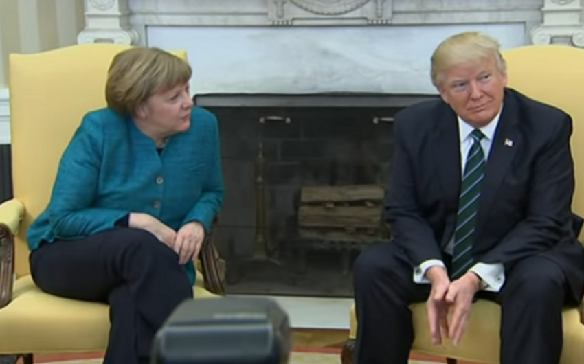 Donald Tramp Angela Merkelin əlini sıxmaqdan imtina edib - VİDEO