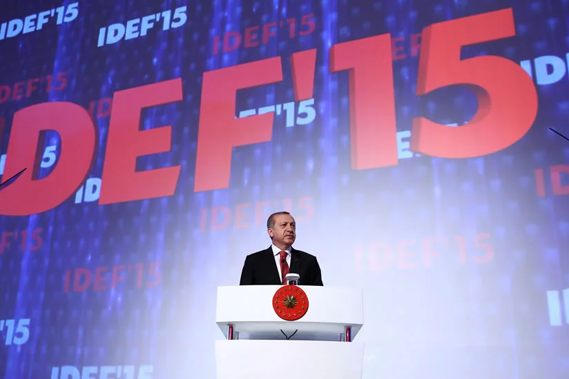 İstanbulda “İDEF-2015” beynəlxalq müdafiə sənayesi sərgisi açılıb