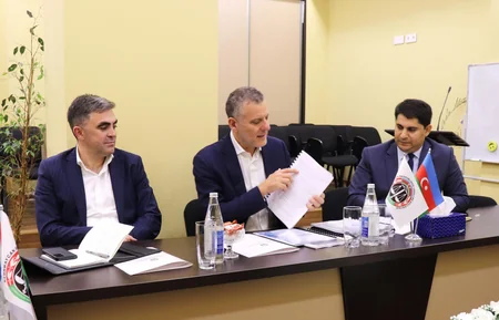 Vəkillər Kollegiyasının Hüquqi Yardım və Tədris Mərkəzində beynəlxalq ekspertlə görüş olub