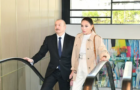 İlham Əliyev və Mehriban Əliyeva “The Ritz-Carlton Baku” hotelinin açılışında iştirak ediblər - YENİLƏNİB