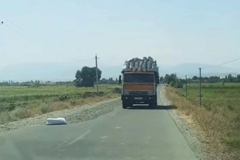 Tərtərdə avtomobil yolunda hərəkəti məhdudlaşdıran şəxs məsuliyyətə cəlb edilib