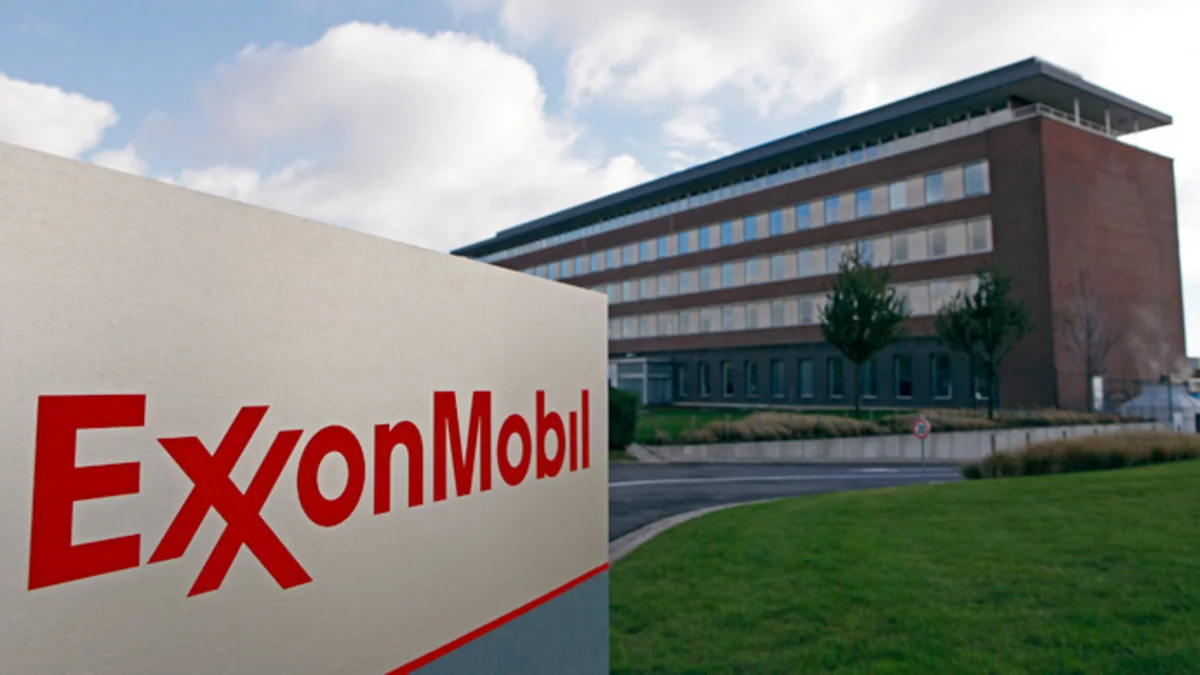 “Exxon Mobil”in mənfəəti 38% azalıb