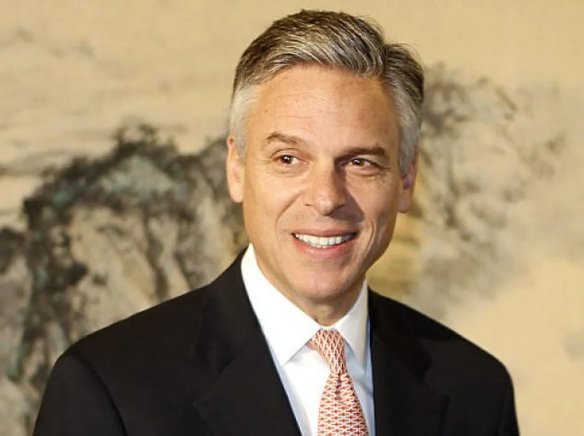 ABŞ prezidentliyinə keçmiş namizəd ölkənin Rusiyadakı səfiri ola bilər