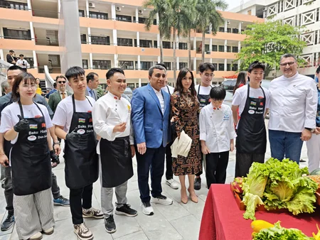 Vice-President of Heydar Aliyev Foundation visits Vietnam