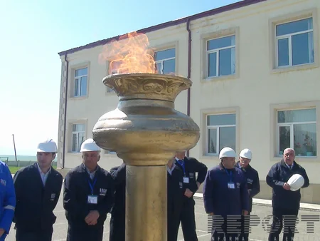 ​SOCAR prezidenti Oğuzda Böyük Söyüdlü kəndinə təbii qazın verilməsi mərasimində iştirak edib